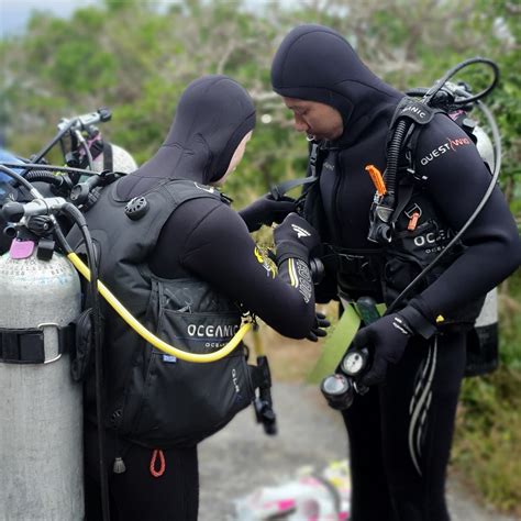 scuba buddy check.